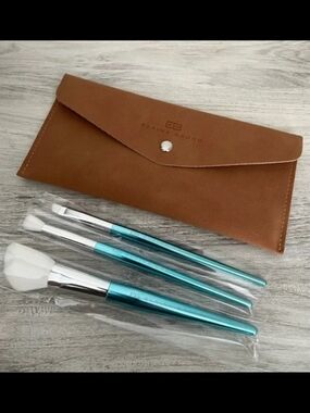 Elaina Boro Teal Makeup Brush Set with Brown Vegan Leather Case